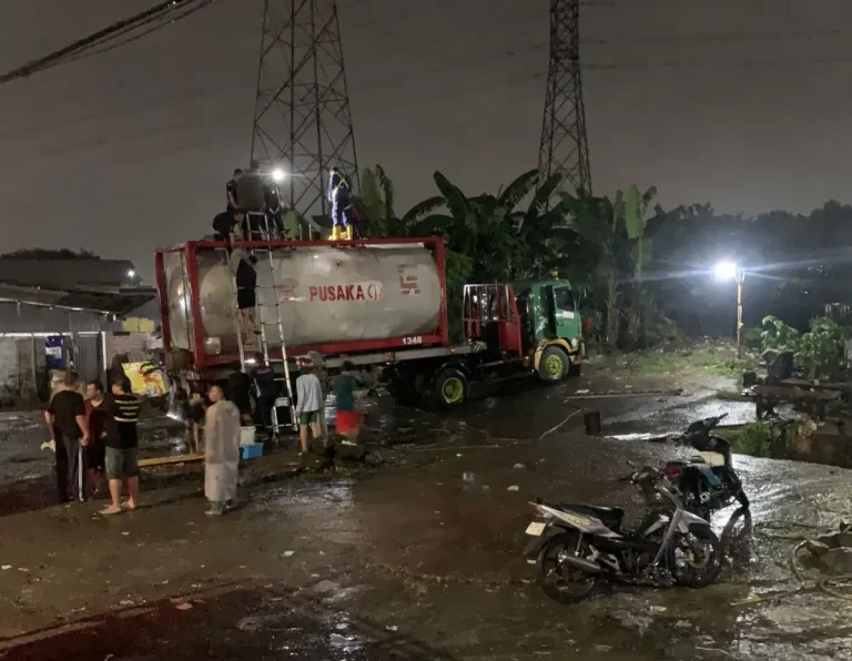 Bypass_krian_sidoarjo_truk_tangki_dua_meninggal-3986083177