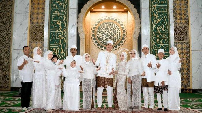 Momen-bahagia-prosesi-ak